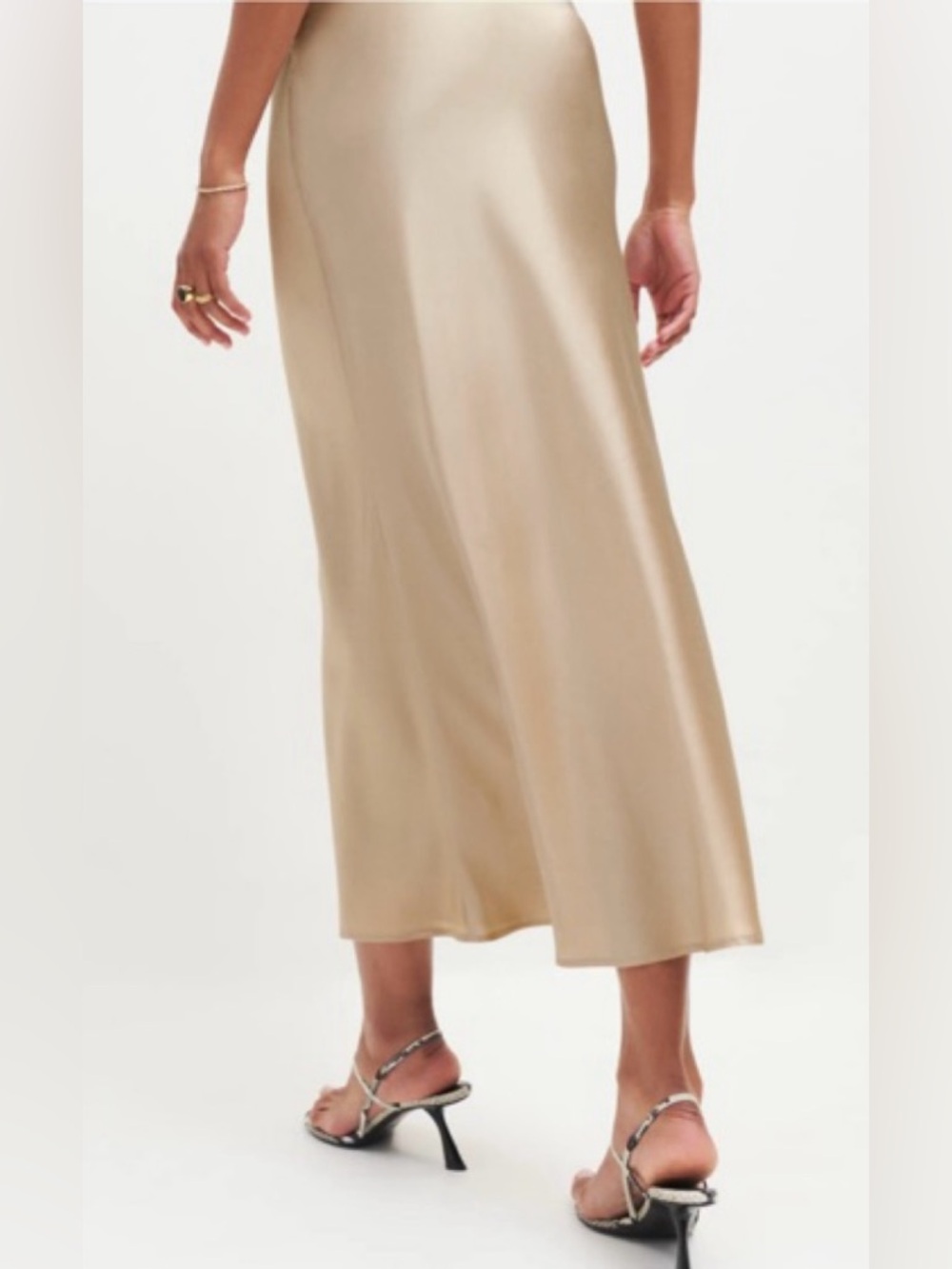Reformation Layla Silk Skirt in Sand Size 4 - Picture 9 of 9